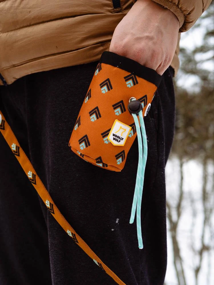 Woolly Wolf - Sea To Summit Dog Treat Snack Bag 4 Woolly Wolf - Sea To Summit Dog Treat Snack Bag - Image 2