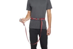 Ruffwear - Crag™ Lead - Cindercone Red -Pet dog 40404 crag leash cinder cone red waist worn web 640x 74f9f173 f2ed 402a 8210 4647663fedd0