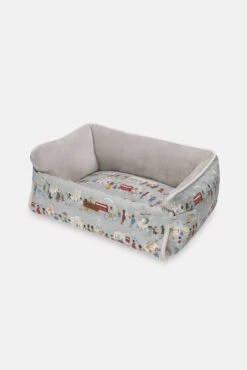 Cath Kidston - London People Pet Blanket Bed