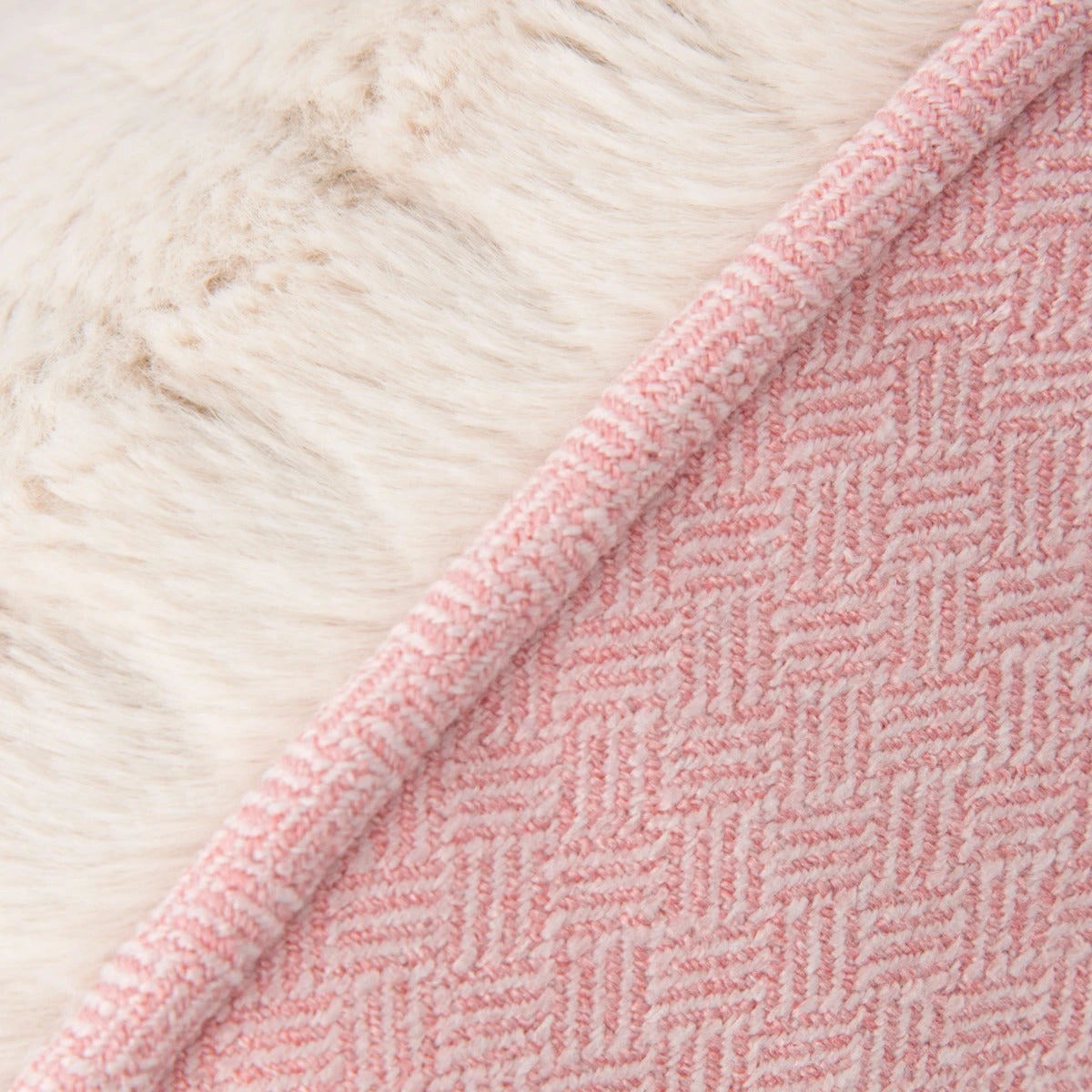 Scruffs - Ellen Donut Dog Bed - Pink 6 Scruffs - Ellen Donut Dog Bed - Pink - Image 4